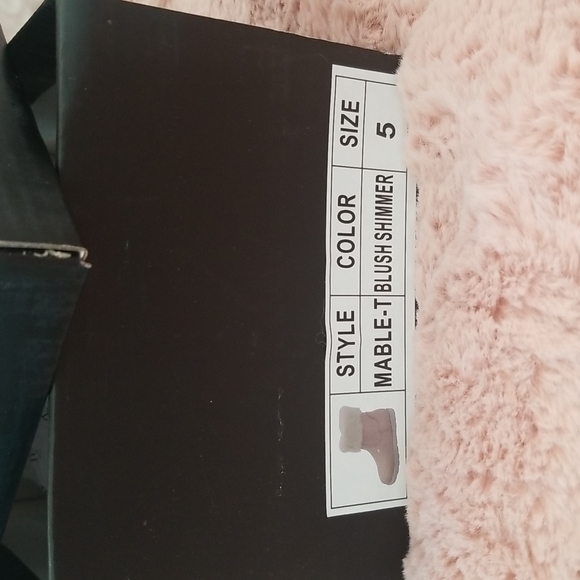 TAHARI Blush Shimmer Size 5 Toddler Boot NIB - Picture 3 of 8